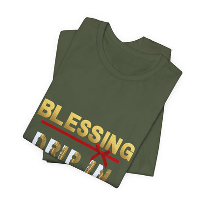 Holiday Graphic T-Shirt — Festive Holiday T-Shirts